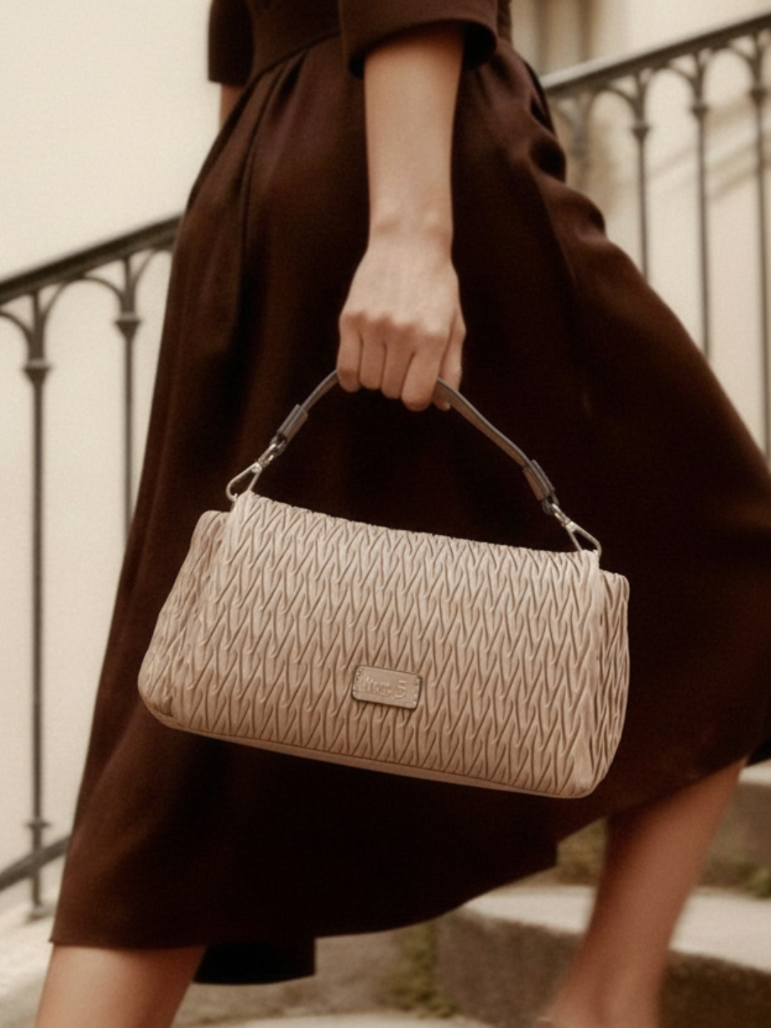 Minimalist Womens Taupe Shoulder Bag With Magnet Lock For Party